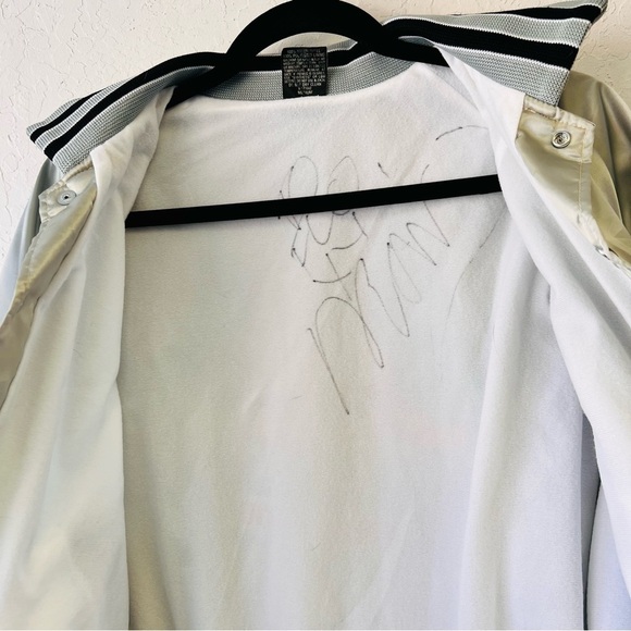 Jan & Dean Vintage Silver Satin Jacket Signed by Dean Ormsby Torrence - Picture 6 of 10